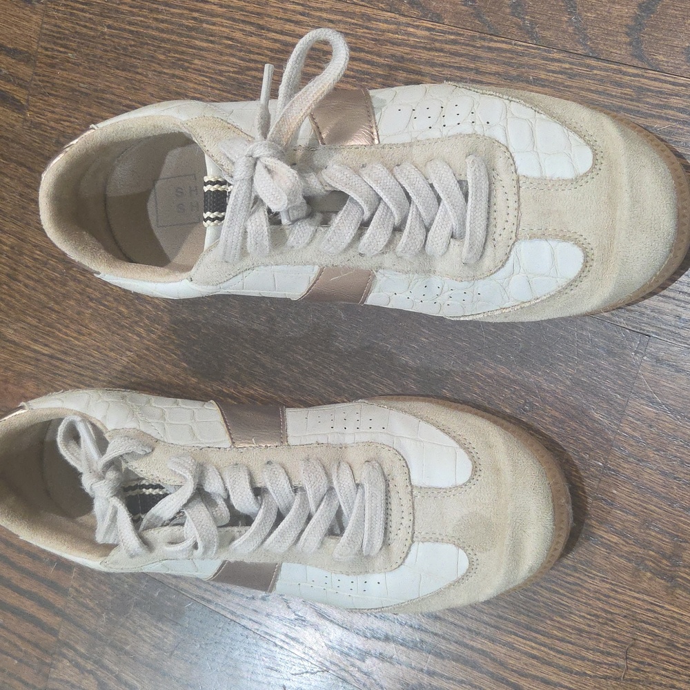 Shu Shop "Sydney" Grey Crocodile Shoes Size 9